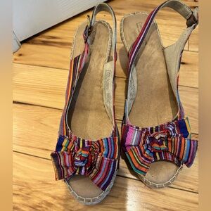 Croft & Barrow rainbow sandals heels sz 9